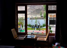 Hotel Jeevanam Villa