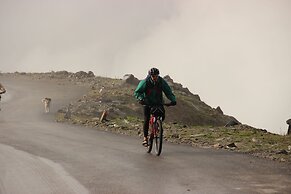 Hotel Jeevanam Villa