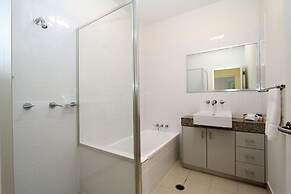 Beachside Apartment 5