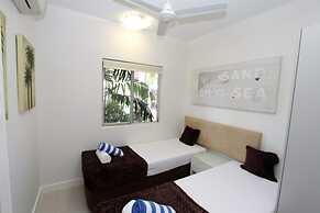 Beachside Apartment 5