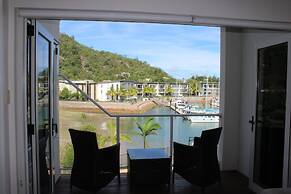 Beachside Apartment 17