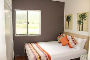 Beachside Apartment 17