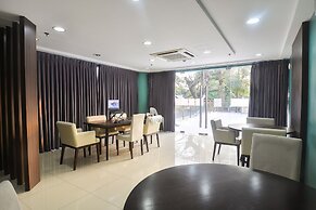 Comfy Suites at The Padgett Place