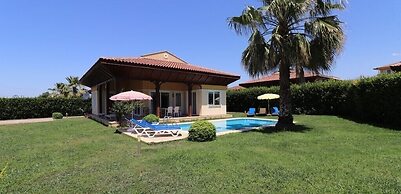 Villa TR07 by Joylettings