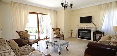 Villa AX12 by JoyLettings