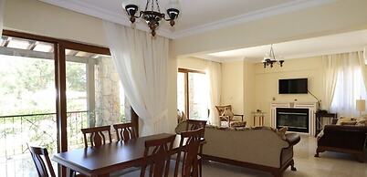 Villa AX12 by JoyLettings