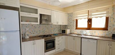 Villa AX12 by JoyLettings