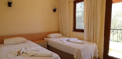 Villa AX12 by JoyLettings