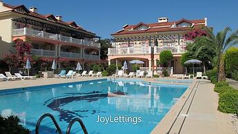 Villa SM05 by JoyLettings