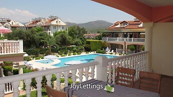 Villa SM05 by JoyLettings