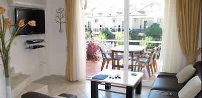 Villa AQ10 by JoyLettings