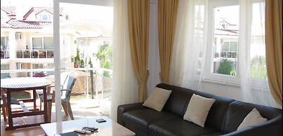 Villa AQ10 by JoyLettings