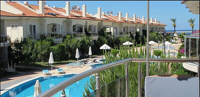 Villa AQ10 by JoyLettings