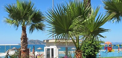 Villa AQ14 by JoyLettings