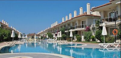 Villa AQ22 by JoyLettings