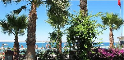 Villa AQ28 by JoyLettings