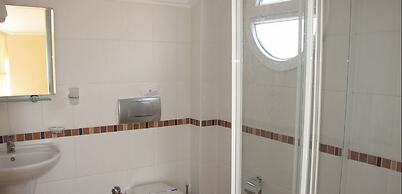 Villa AQ28 by JoyLettings