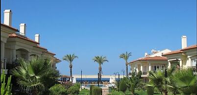 Villa AQ28 by JoyLettings