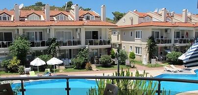 Villa SL18 by JoyLettings