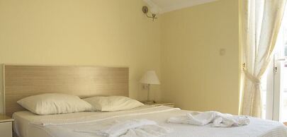 Villa SL18 by JoyLettings