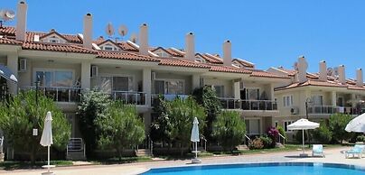 Villa SL18 by JoyLettings