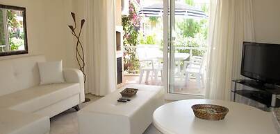 Villa AQ37 by JoyLettings