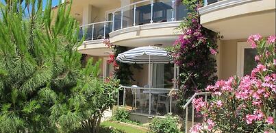 Villa AQ37 by JoyLettings