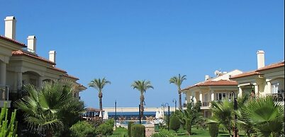 Villa AQ37 by JoyLettings