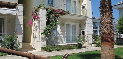 Villa CED1 by JoyLettings