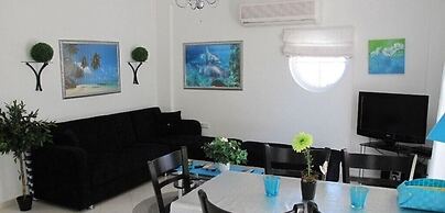 Villa CED1 by JoyLettings