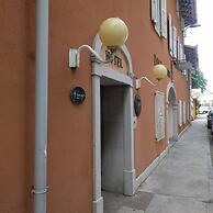 Doge Inn