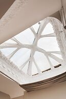 Step One - Luxury Suites right in the heart of Acropolis next to metro