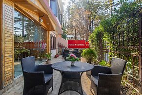 Itsy Hotels Avantika With Forest View