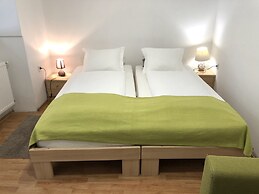 Veronika Group Radićeva