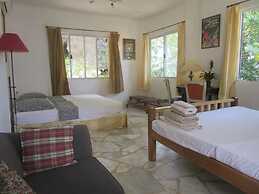 Coral Canyon Romblon - Hostel