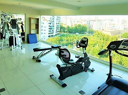 Fantastic Roof top Pool!