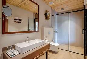 Stone Wood Nature Resort