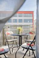 Cute and Sunny Studio in Zagreb With Balcony & Free Parking