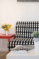 Cute Studio With Beautiful Balcony in the Center!