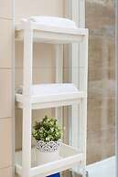 Cute Studio With Beautiful Balcony in the Center!