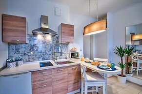 Modern Duplex Close to City Center- Free Parking