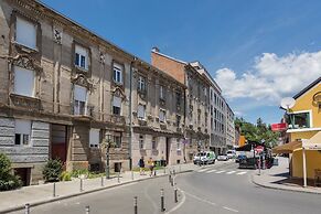 Spacious 2bdr Apartment on Tkalciceva Street