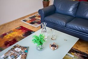 Spacious 2bdr Apartment on Tkalciceva Street