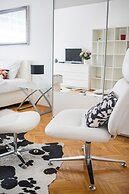 Spacious 2bdr Apartment on Tkalciceva Street