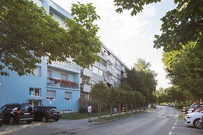 Spacious 2bdr Apartment With Beautiful Terrace