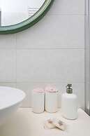 Modern Apartment Near Zrinjevac and Train Station