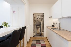 Charming and Bright Studio in Zagreb Center!