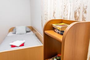 Modern 2bdr Apartment in the Center- Free Parking