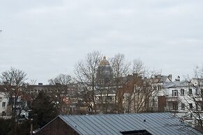 Unit 8 - Charming Loft Apt. Near Avenue Louise