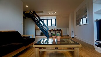 Unit 8 - Charming Loft Apt. Near Avenue Louise
